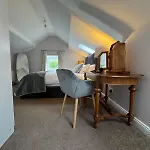 Дом отдыха Abbey View Coach House *