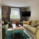 Дом отдыха Abbey View Coach House Йол