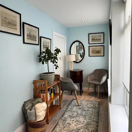 펜션 Abbey View Coach House *