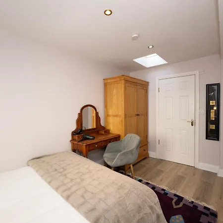 Abbey View Coach House *