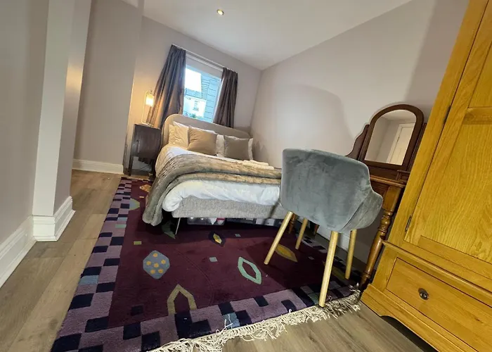 Abbey View Coach House *